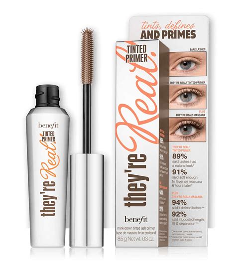 mascara with primer for eyelashes